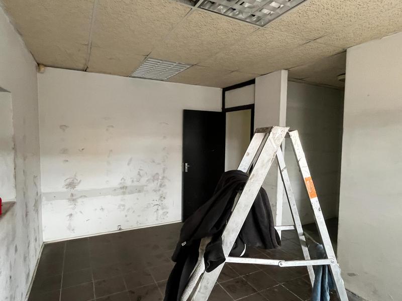 To Let Commercial Property for Rent in Montague Gardens Western Cape